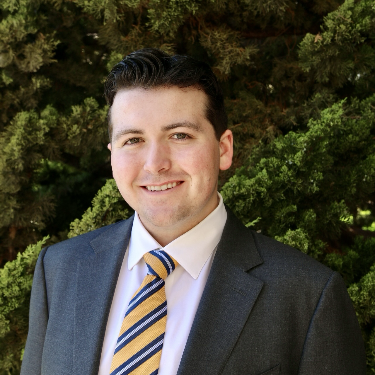 Daniel Dolan headshot